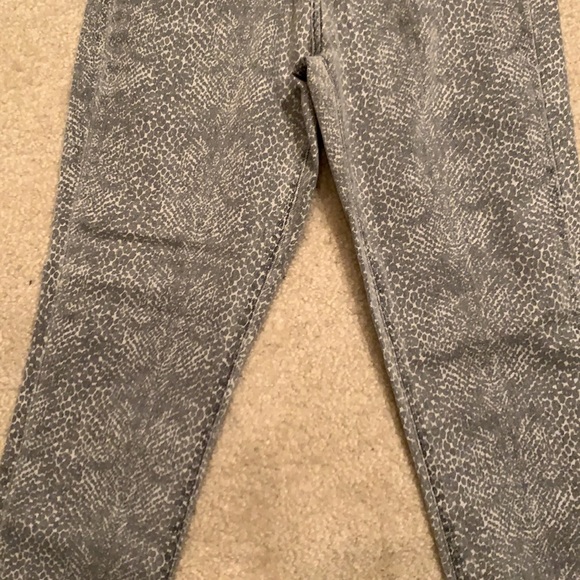 Universal Thread snake print skinny jeans - Picture 3 of 8